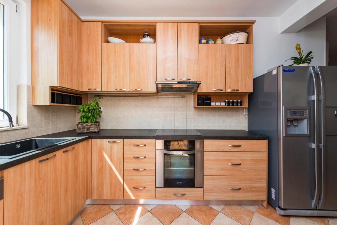 Apartment With Terrace And Mini Pool Green Gold Dubrovnik Exterior foto
